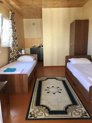 Гостевой дом Guest house Y morya Сухум Семейный номер-14